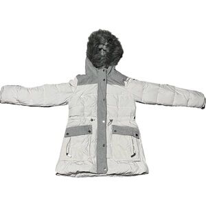 NWT M Kenneth Cole White and Gray Women’s Winter Ski Jacket Faux Fur Comfy